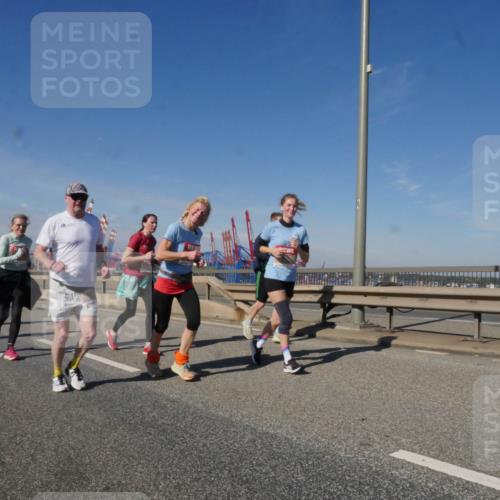 03.10.2025 - Köhlbrandbrückenlauf Matties Gatica Varas http://msf.ph/oto/9004513 03.10.2025 12:58:18 Position 2  meine-sportfotos.de