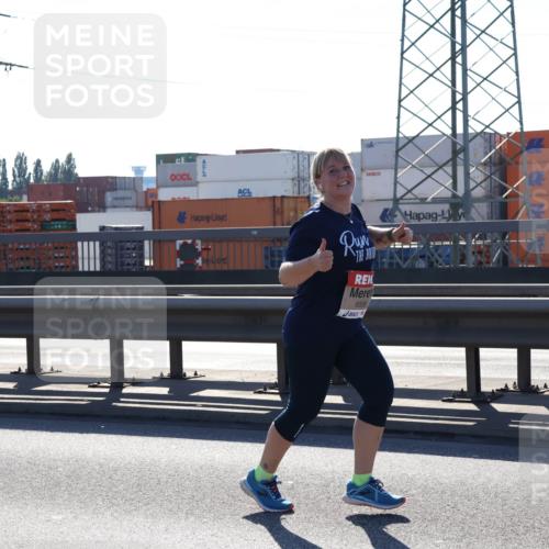 03.10.2025 - Köhlbrandbrückenlauf Julia Fischer http://msf.ph/oto/9004553 03.10.2025 12:26:18 Position 3 6558 meine-sportfotos.de