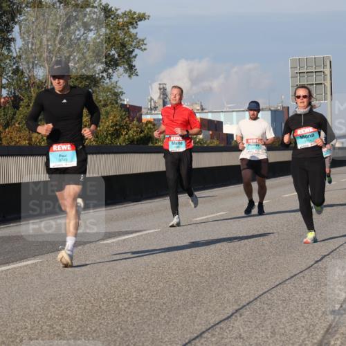 03.10.2025 - Köhlbrandbrückenlauf Luisa Fischer http://msf.ph/oto/9004570 03.10.2025 10:46:16 Position 3 3749, 3174 meine-sportfotos.de