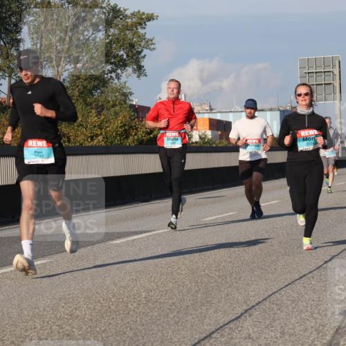03.10.2025 - Köhlbrandbrückenlauf Luisa Fischer http://msf.ph/oto/9004575 03.10.2025 10:46:16 Position 3 3749, 3174 meine-sportfotos.de