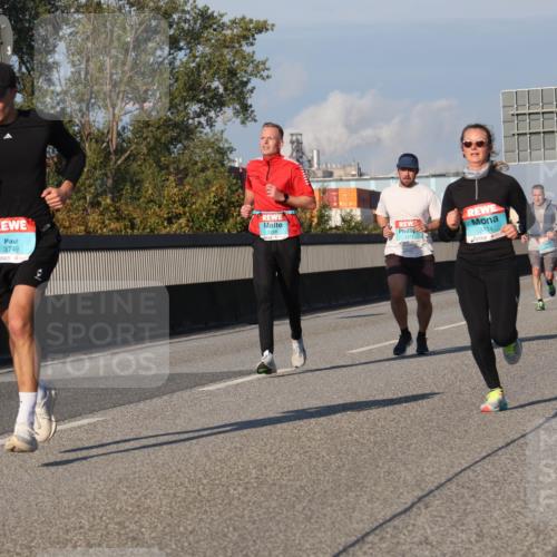 03.10.2025 - Köhlbrandbrückenlauf Luisa Fischer http://msf.ph/oto/9004584 03.10.2025 10:46:17 Position 3 3749, 8174 meine-sportfotos.de