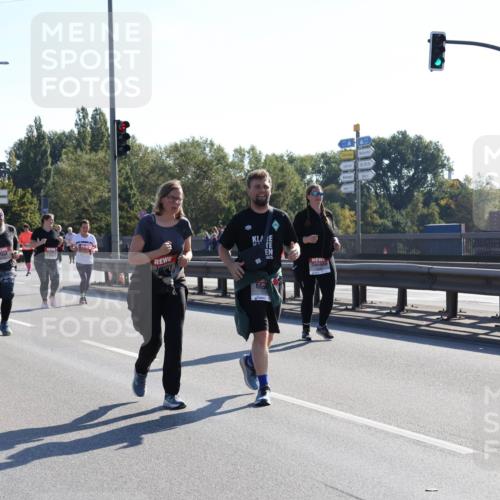 03.10.2025 - Köhlbrandbrückenlauf Julia Fischer http://msf.ph/oto/9004606 03.10.2025 12:26:50 Position 3  meine-sportfotos.de