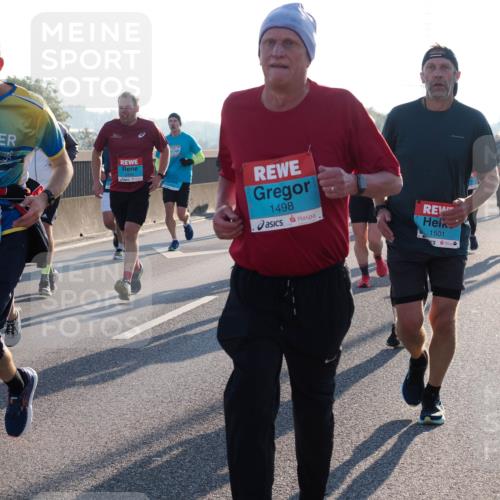 03.10.2025 - Köhlbrandbrückenlauf Fabian Wolf http://msf.ph/oto/9004625 03.10.2025 09:18:49 Position 3 2946, 1498, 1501, 2025 meine-sportfotos.de