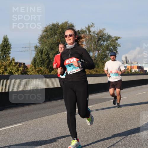 03.10.2025 - Köhlbrandbrückenlauf Luisa Fischer http://msf.ph/oto/9004629 03.10.2025 10:46:19 Position 3 3174 meine-sportfotos.de