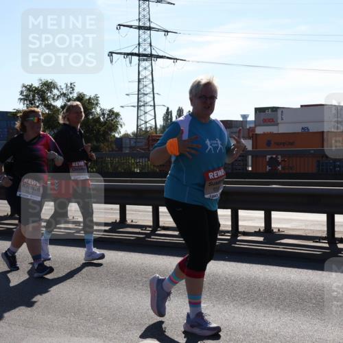 03.10.2025 - Köhlbrandbrückenlauf Julia Fischer http://msf.ph/oto/9004641 03.10.2025 12:27:13 Position 3 5471, 654, 1 meine-sportfotos.de