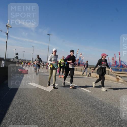 03.10.2025 - Köhlbrandbrückenlauf Matties Gatica Varas http://msf.ph/oto/9004684 03.10.2025 12:58:31 Position 2  meine-sportfotos.de