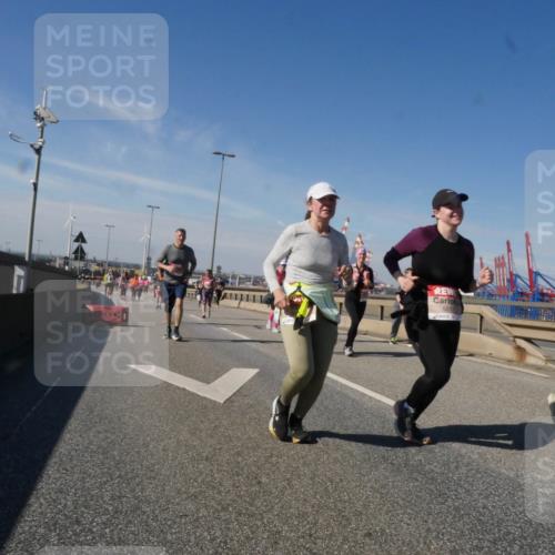 03.10.2025 - Köhlbrandbrückenlauf Matties Gatica Varas http://msf.ph/oto/9004699 03.10.2025 12:58:32 Position 2 5017 meine-sportfotos.de