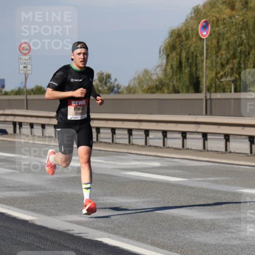 03.10.2025 - Köhlbrandbrückenlauf Julia Fischer http://msf.ph/oto/9004708 03.10.2025 12:32:52 Position 3 96, 6099 meine-sportfotos.de