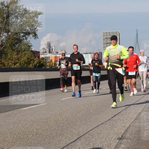 03.10.2025 - Köhlbrandbrückenlauf Luisa Fischer http://msf.ph/oto/9004760 03.10.2025 10:46:26 Position 3  meine-sportfotos.de