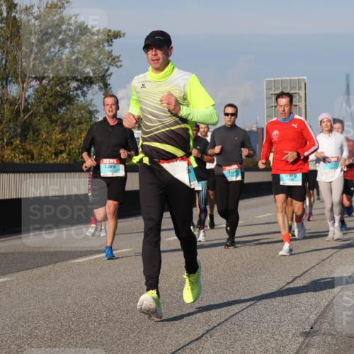 03.10.2025 - Köhlbrandbrückenlauf Luisa Fischer http://msf.ph/oto/9004790 03.10.2025 10:46:28 Position 3 1067 meine-sportfotos.de