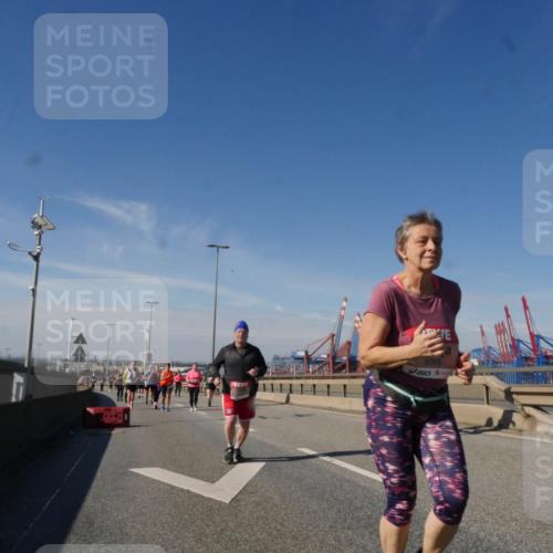 03.10.2025 - Köhlbrandbrückenlauf Matties Gatica Varas http://msf.ph/oto/9004802 03.10.2025 12:58:40 Position 2 5065 meine-sportfotos.de