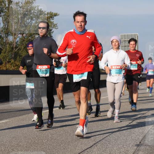 03.10.2025 - Köhlbrandbrückenlauf Luisa Fischer http://msf.ph/oto/9004834 03.10.2025 10:46:30 Position 3 3087, 1054, 30, 3525, 3837, 1075 meine-sportfotos.de
