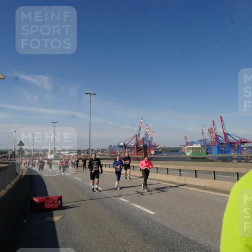 03.10.2025 - Köhlbrandbrückenlauf Matties Gatica Varas http://msf.ph/oto/9004930 03.10.2025 12:58:50 Position 2  meine-sportfotos.de