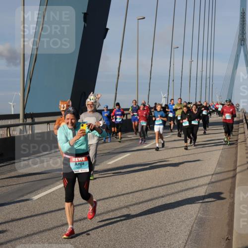 03.10.2025 - Köhlbrandbrückenlauf Julia Fischer http://msf.ph/oto/9004934 03.10.2025 09:50:36 Position 2 1456, 1337 meine-sportfotos.de