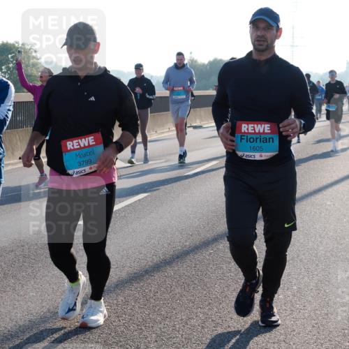 03.10.2025 - Köhlbrandbrückenlauf Fabian Wolf http://msf.ph/oto/9004966 03.10.2025 09:18:58 Position 3 1675, 3799, 1605 meine-sportfotos.de