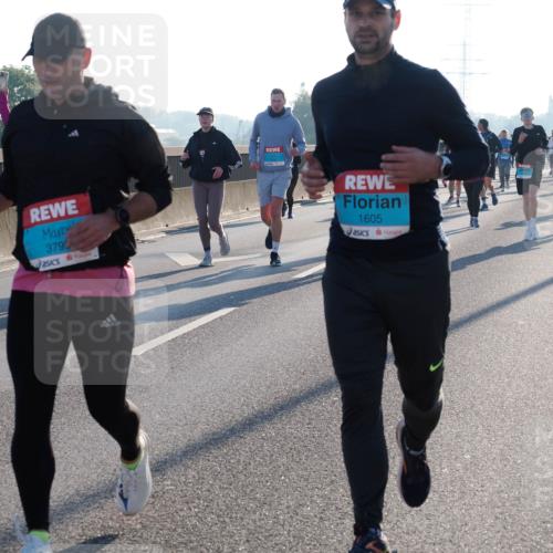 03.10.2025 - Köhlbrandbrückenlauf Fabian Wolf http://msf.ph/oto/9004976 03.10.2025 09:18:58 Position 3 3793, 1605 meine-sportfotos.de