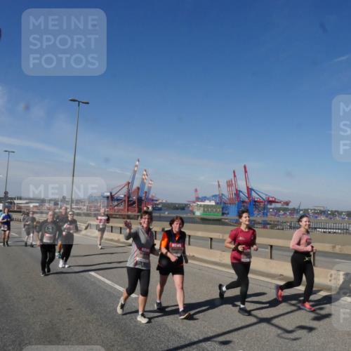 03.10.2025 - Köhlbrandbrückenlauf Matties Gatica Varas http://msf.ph/oto/9004985 03.10.2025 12:59:00 Position 2  meine-sportfotos.de