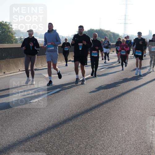 03.10.2025 - Köhlbrandbrückenlauf Fabian Wolf http://msf.ph/oto/9005003 03.10.2025 09:18:59 Position 3 3315 meine-sportfotos.de