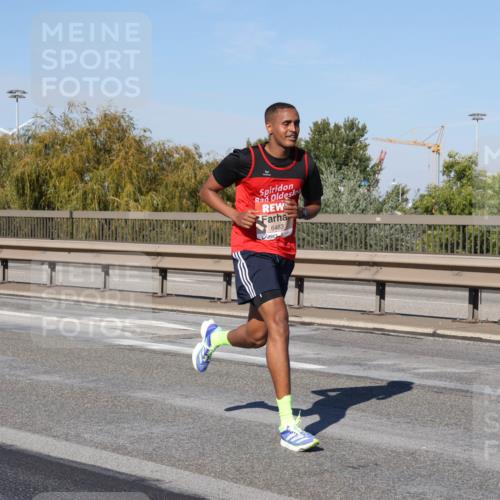 03.10.2025 - Köhlbrandbrückenlauf Julia Fischer http://msf.ph/oto/9005019 03.10.2025 12:36:54 Position 3 6483 meine-sportfotos.de