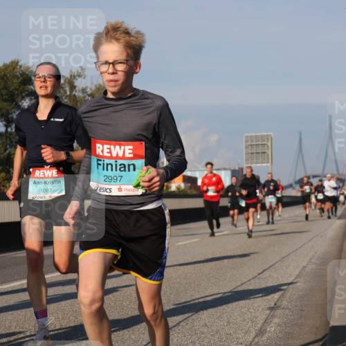 03.10.2025 - Köhlbrandbrückenlauf Luisa Fischer http://msf.ph/oto/9005024 03.10.2025 10:46:42 Position 3 1087, 2997 meine-sportfotos.de