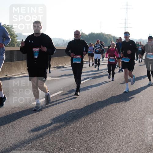 03.10.2025 - Köhlbrandbrückenlauf Fabian Wolf http://msf.ph/oto/9005053 03.10.2025 09:19:01 Position 3 3781, 3315, 1873 meine-sportfotos.de