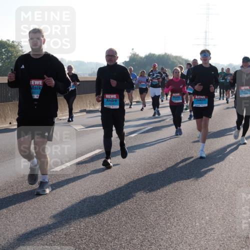 03.10.2025 - Köhlbrandbrückenlauf Fabian Wolf http://msf.ph/oto/9005071 03.10.2025 09:19:02 Position 3 3315, 1873, 1515, 1933 meine-sportfotos.de