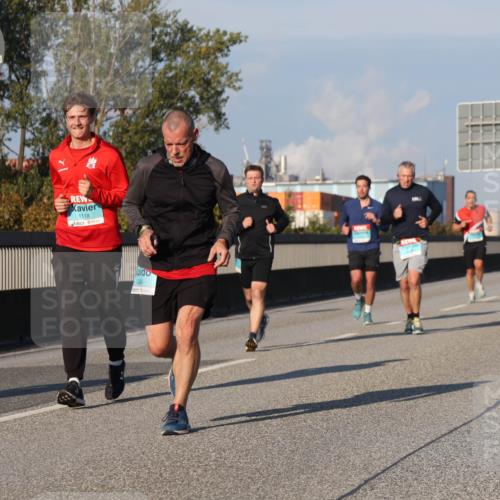 03.10.2025 - Köhlbrandbrückenlauf Luisa Fischer http://msf.ph/oto/9005088 03.10.2025 10:46:46 Position 3 1118, 1084 meine-sportfotos.de