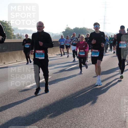 03.10.2025 - Köhlbrandbrückenlauf Fabian Wolf http://msf.ph/oto/9005100 03.10.2025 09:19:02 Position 3 3315, 1873, 1933 meine-sportfotos.de