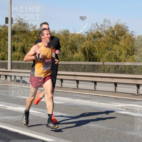 03.10.2025 - Köhlbrandbrückenlauf Julia Fischer http://msf.ph/oto/9005118 03.10.2025 12:38:32 Position 3 69, 6240 meine-sportfotos.de