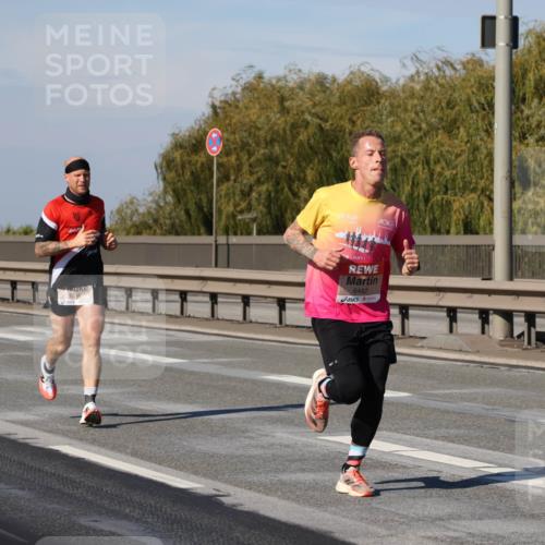 03.10.2025 - Köhlbrandbrückenlauf Julia Fischer http://msf.ph/oto/9005159 03.10.2025 12:38:55 Position 3 6514, 6482 meine-sportfotos.de
