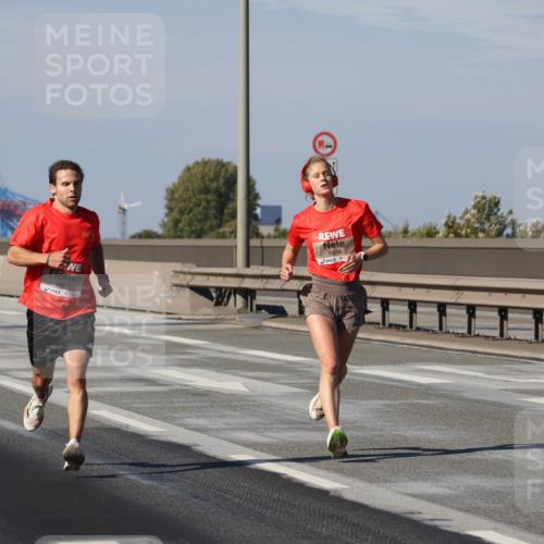 03.10.2025 - Köhlbrandbrückenlauf Julia Fischer http://msf.ph/oto/9005186 03.10.2025 12:38:59 Position 3 12, 5, 5687 meine-sportfotos.de