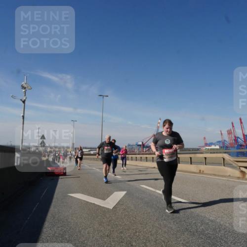 03.10.2025 - Köhlbrandbrückenlauf Matties Gatica Varas http://msf.ph/oto/9005194 03.10.2025 12:59:26 Position 2  meine-sportfotos.de