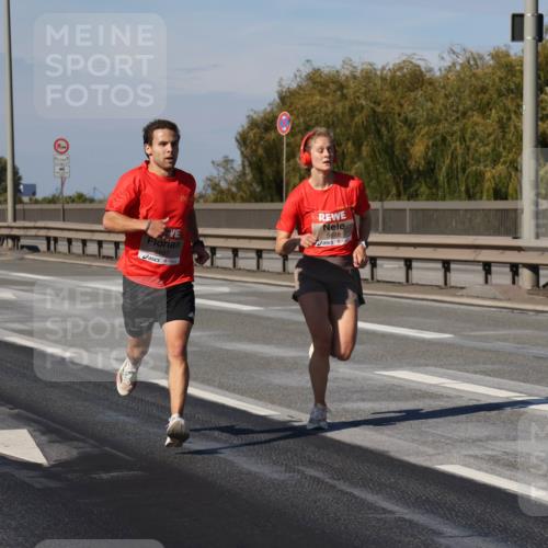 03.10.2025 - Köhlbrandbrückenlauf Julia Fischer http://msf.ph/oto/9005201 03.10.2025 12:39:01 Position 3 5688 meine-sportfotos.de