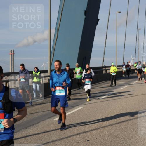 03.10.2025 - Köhlbrandbrückenlauf Julia Fischer http://msf.ph/oto/9005207 03.10.2025 09:51:25 Position 2 2812 meine-sportfotos.de