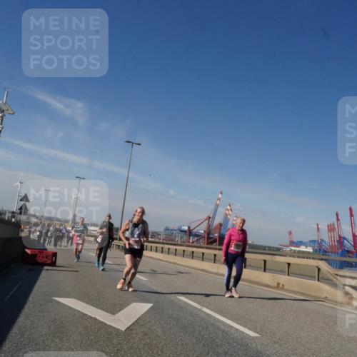 03.10.2025 - Köhlbrandbrückenlauf Matties Gatica Varas http://msf.ph/oto/9005226 03.10.2025 12:59:30 Position 2  meine-sportfotos.de