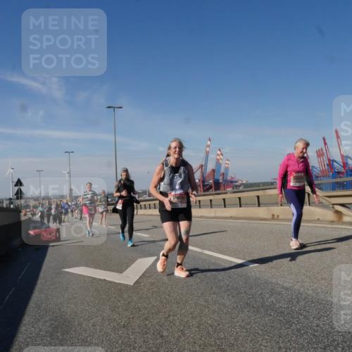 03.10.2025 - Köhlbrandbrückenlauf Matties Gatica Varas http://msf.ph/oto/9005253 03.10.2025 12:59:32 Position 2 6574 meine-sportfotos.de