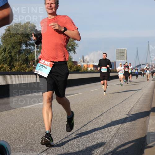 03.10.2025 - Köhlbrandbrückenlauf Luisa Fischer http://msf.ph/oto/9005268 03.10.2025 10:46:57 Position 3 1231 meine-sportfotos.de