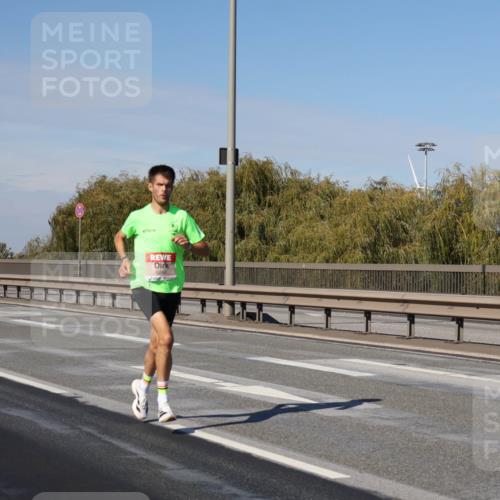 03.10.2025 - Köhlbrandbrückenlauf Julia Fischer http://msf.ph/oto/9005299 03.10.2025 12:39:36 Position 3 6248 meine-sportfotos.de