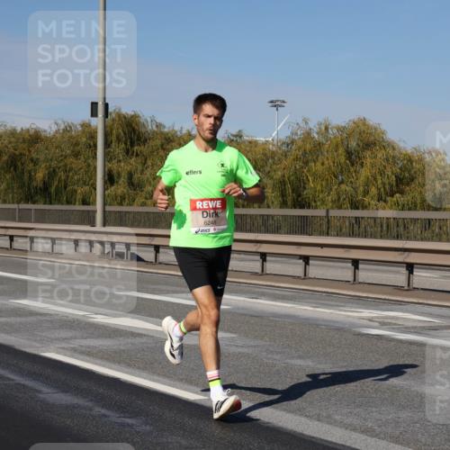 03.10.2025 - Köhlbrandbrückenlauf Julia Fischer http://msf.ph/oto/9005311 03.10.2025 12:39:37 Position 3 6248 meine-sportfotos.de