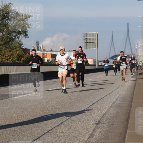 03.10.2025 - Köhlbrandbrückenlauf Luisa Fischer http://msf.ph/oto/9005312 03.10.2025 10:47:00 Position 3  meine-sportfotos.de