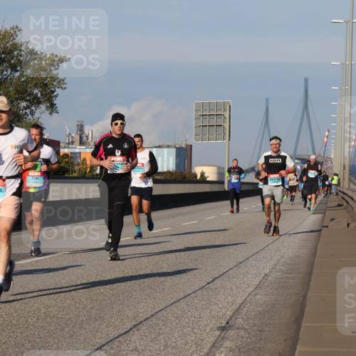 03.10.2025 - Köhlbrandbrückenlauf Luisa Fischer http://msf.ph/oto/9005347 03.10.2025 10:47:03 Position 3 3342 meine-sportfotos.de
