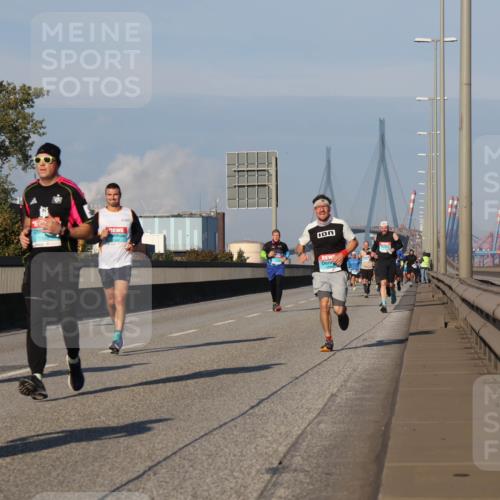 03.10.2025 - Köhlbrandbrückenlauf Luisa Fischer http://msf.ph/oto/9005362 03.10.2025 10:47:04 Position 3 1248 meine-sportfotos.de