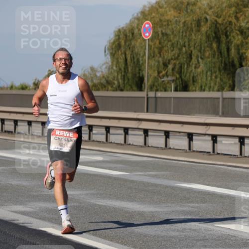 03.10.2025 - Köhlbrandbrückenlauf Julia Fischer http://msf.ph/oto/9005367 03.10.2025 12:40:04 Position 3 6216 meine-sportfotos.de