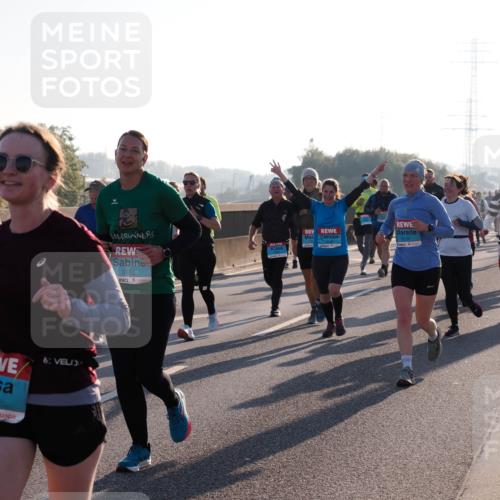 03.10.2025 - Köhlbrandbrückenlauf Fabian Wolf http://msf.ph/oto/9005396 03.10.2025 09:19:13 Position 3 3186, 3642, 3539 meine-sportfotos.de