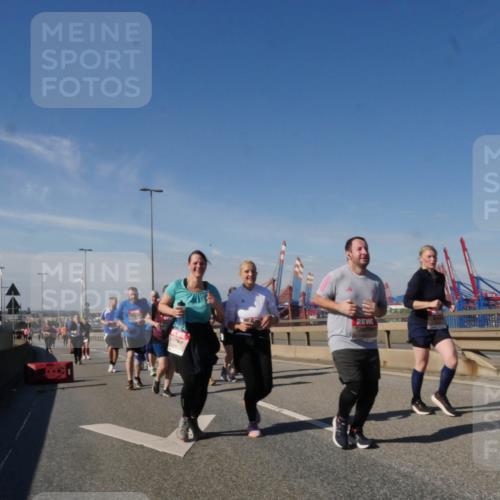 03.10.2025 - Köhlbrandbrückenlauf Matties Gatica Varas http://msf.ph/oto/9005406 03.10.2025 12:59:44 Position 2 111111 meine-sportfotos.de