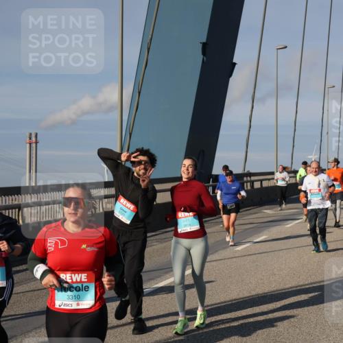 03.10.2025 - Köhlbrandbrückenlauf Julia Fischer http://msf.ph/oto/9005432 03.10.2025 09:52:13 Position 2 3779, 3310, 3725, 3816 meine-sportfotos.de