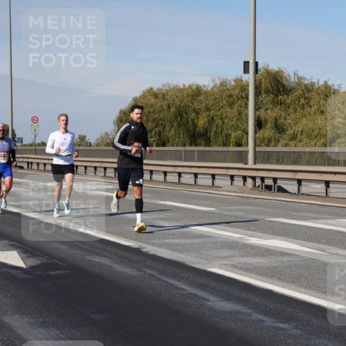03.10.2025 - Köhlbrandbrückenlauf Julia Fischer http://msf.ph/oto/9005443 03.10.2025 12:40:21 Position 3  meine-sportfotos.de