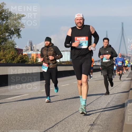 03.10.2025 - Köhlbrandbrückenlauf Luisa Fischer http://msf.ph/oto/9005517 03.10.2025 10:47:13 Position 3 3794, 2959 meine-sportfotos.de