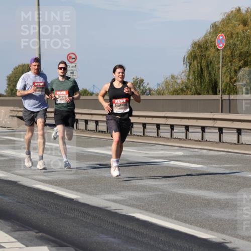 03.10.2025 - Köhlbrandbrückenlauf Julia Fischer http://msf.ph/oto/9005541 03.10.2025 12:40:53 Position 3 12, 5 meine-sportfotos.de