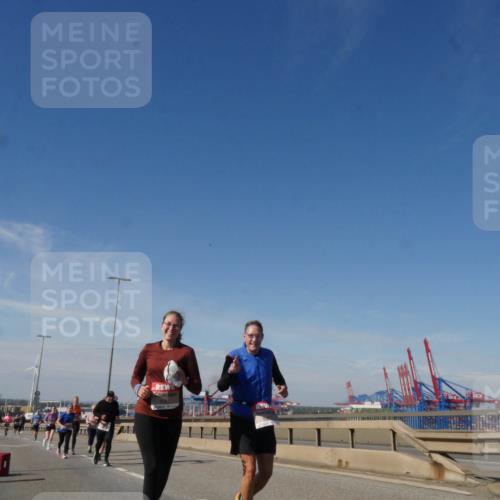 03.10.2025 - Köhlbrandbrückenlauf Matties Gatica Varas http://msf.ph/oto/9005545 03.10.2025 12:59:56 Position 2  meine-sportfotos.de